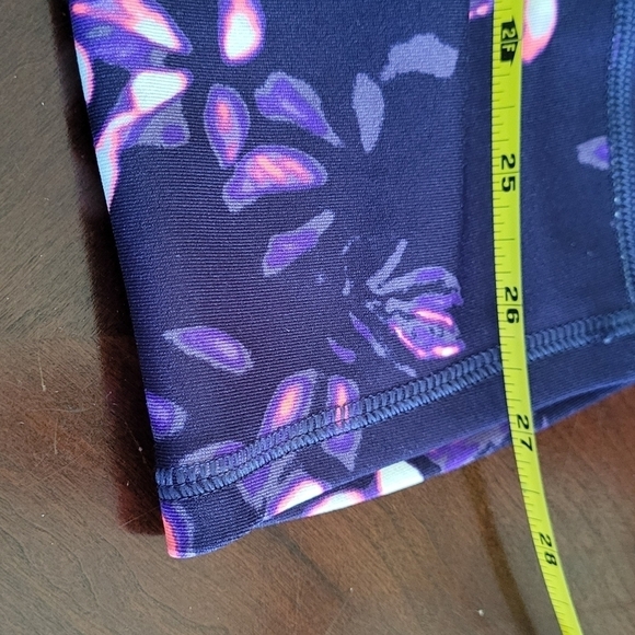 Under Armour UA HeatGear 7/8 Ankle Floral Compression Legging - Picture 6 of 7